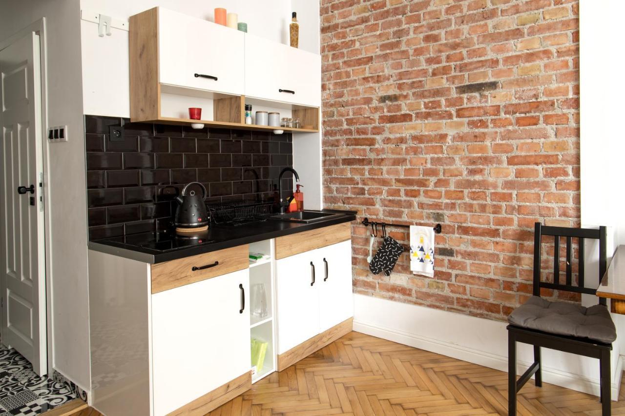 Апартаменты Poznanska Apartament Studio Варшава Экстерьер фото