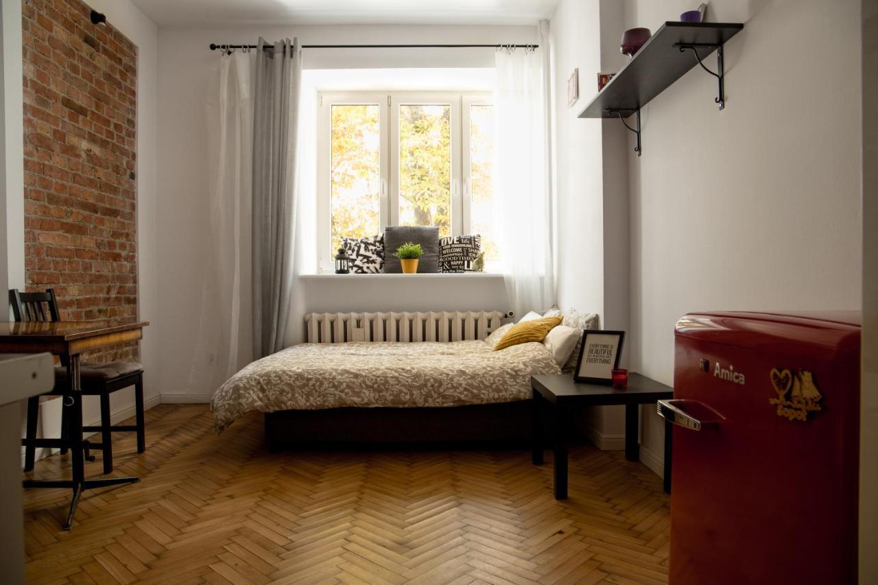 Апартаменты Poznanska Apartament Studio Варшава Экстерьер фото