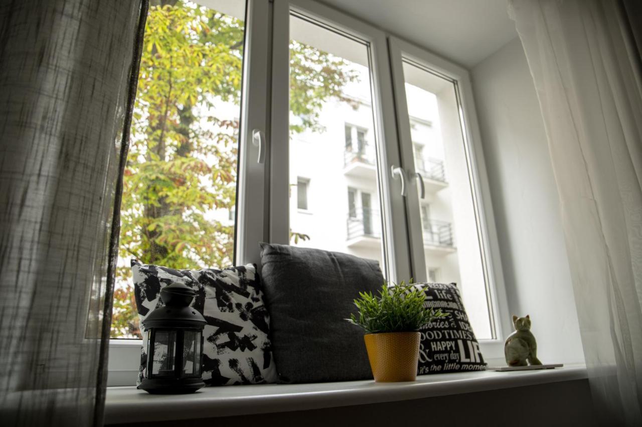 Апартаменты Poznanska Apartament Studio Варшава Экстерьер фото